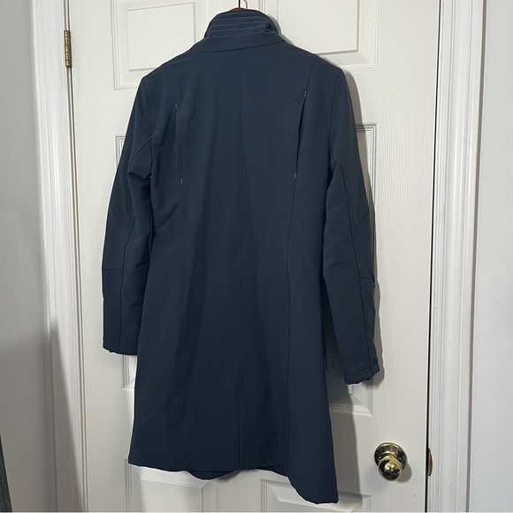 Title Nine Women's Mid-Length Gray Coat size Small - Picture 4 of 10